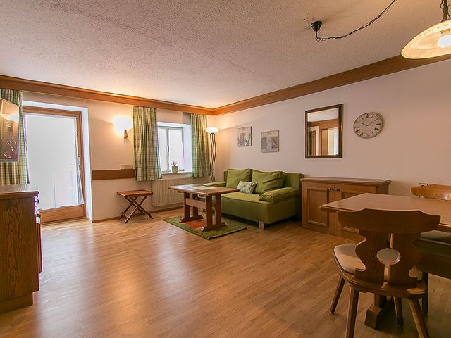 Ferienwohnungen Jungvogel